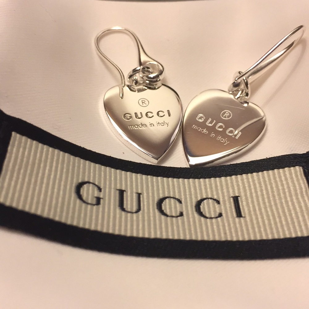 AUTHENTIC GUCCI TRADEMARK HEART EARRINGS (NWT) - Picture 4 of 8